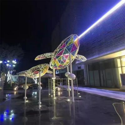 广场创意不锈钢镂空彩绘网格照明鲸鱼博鱼网页版