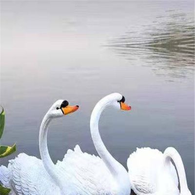 池塘玻璃钢仿真天鹅