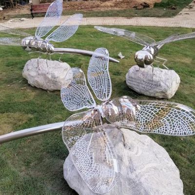 不锈钢抽象镂空动物蜻蜓博鱼网页版