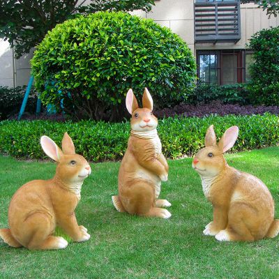 儿童乐园三只棕色玻璃钢兔子博鱼网页版