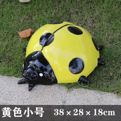 公园里播放的小号黄色玻璃钢卡通瓢虫博鱼网页版