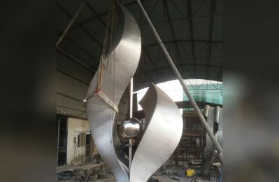 广场不锈钢抽象创意花朵博鱼网页版