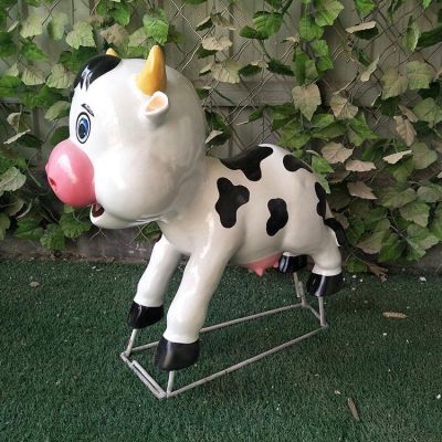 园林户外公园动物摆件玻璃钢卡通小奶牛