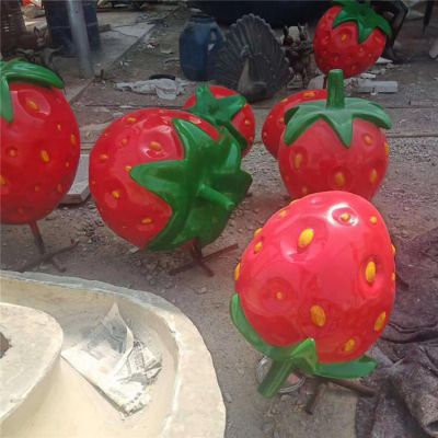 农场游乐场大型玻璃钢仿真草莓