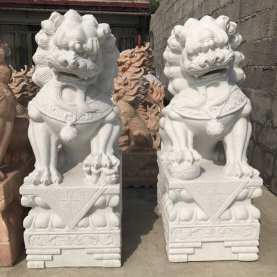 汉白玉石雕家用一对看大门的狮子博鱼网页版