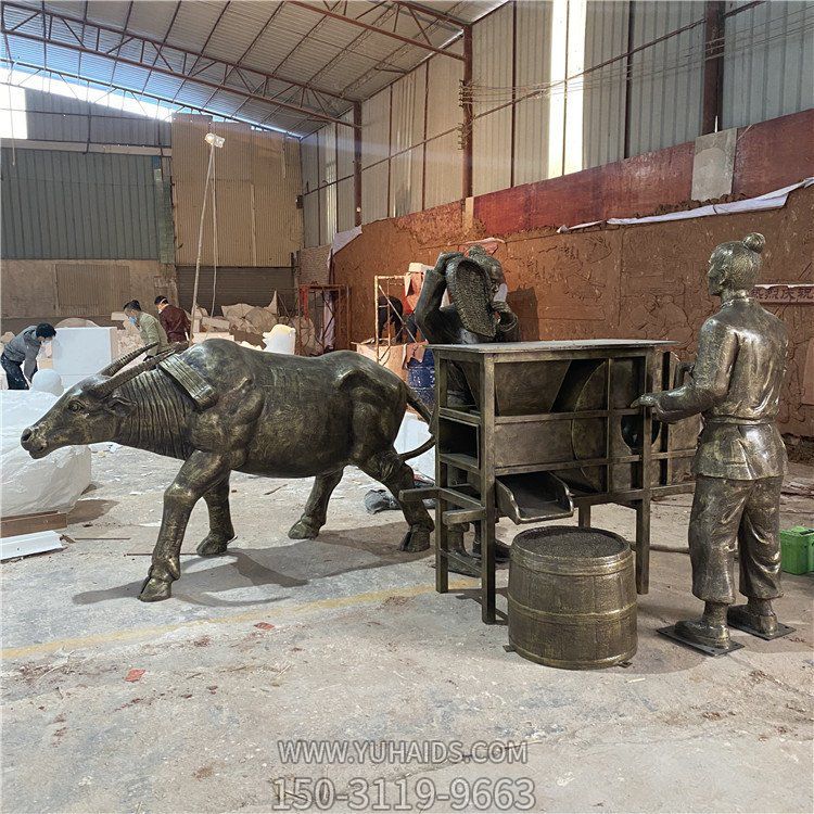 户外园林景观玻璃钢仿铜情景小品人物博鱼网页版