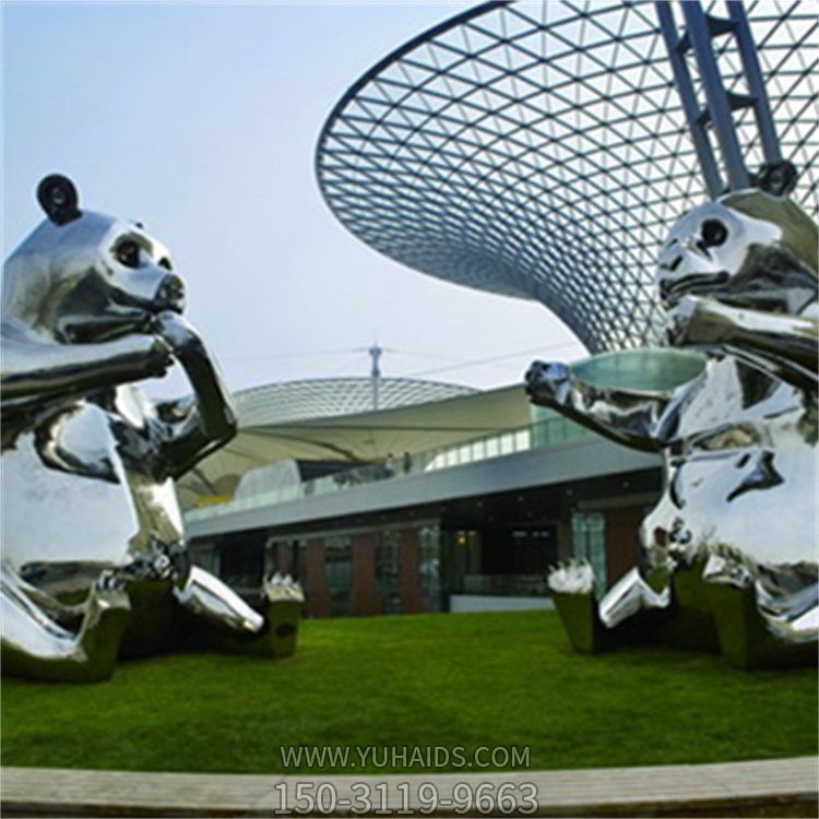 户外广场不锈钢镜面大型抽象熊猫博鱼网页版