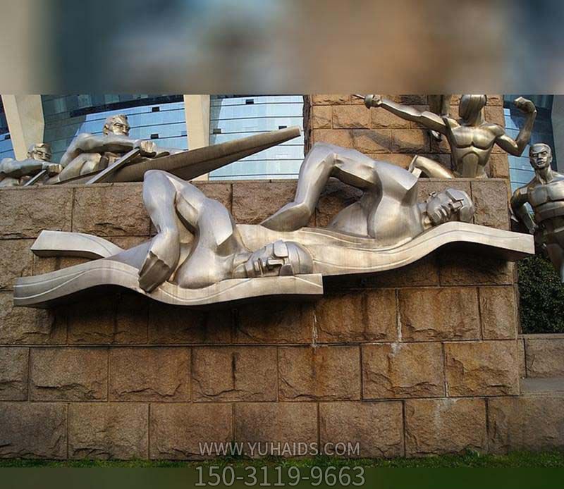 城市小区街边摆放不锈钢游泳运动员不锈钢博鱼网页版
