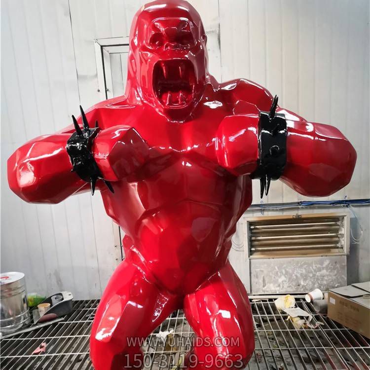 切面金刚动物摆件玻璃钢几何大猩猩博鱼网页版 