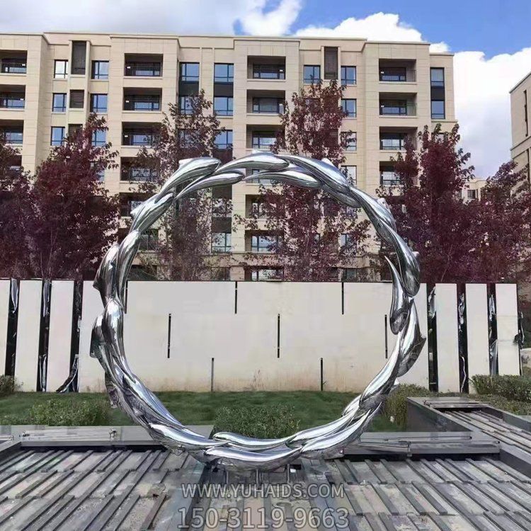 不锈钢镜面抽象鱼圆环房产园林景观博鱼网页版