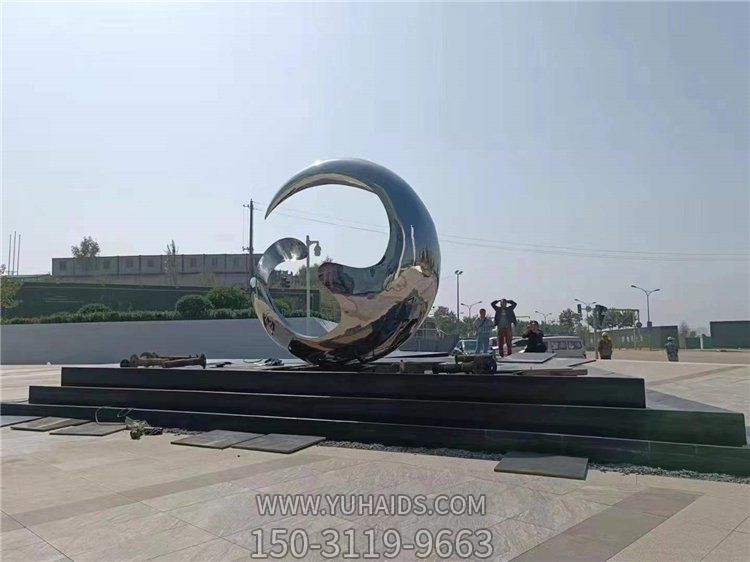 广场不锈钢镜面圆环摆件博鱼网页版