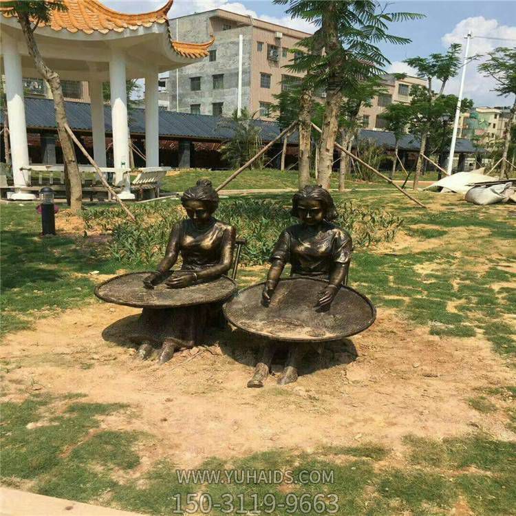 玻璃钢仿铜人物景观摆件户外园林博鱼网页版