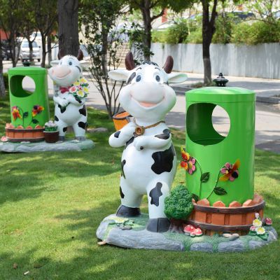 游乐园幼儿园摆放奶牛卡通垃圾桶玻璃钢博鱼网页版