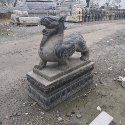 庭院门口青石石雕大型貔貅博鱼网页版