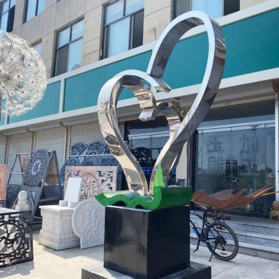 广场户外不锈钢抽象心形造型景观博鱼网页版