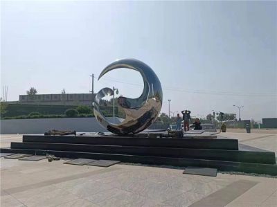 广场不锈钢镜面圆环摆件