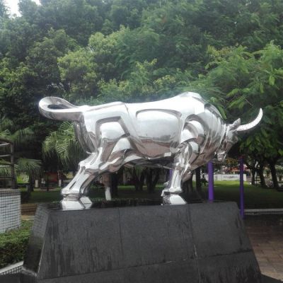 公园户外摆放不锈钢镜面华尔街牛博鱼网页版