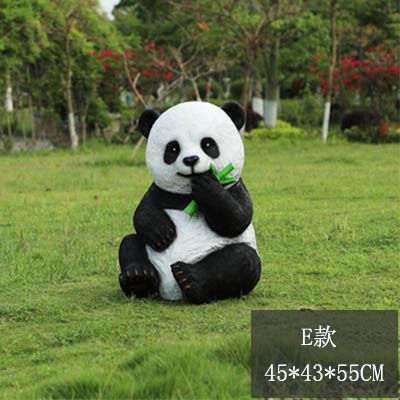 熊猫博鱼网页版-公园海边草坪摆放小型坐地玻璃钢熊猫博鱼网页版