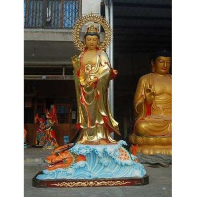 寺庙景点摆放大型十八罗汉铜雕