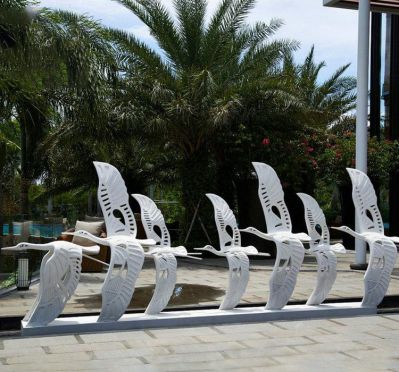 园林不锈钢抽象一字大雁博鱼网页版