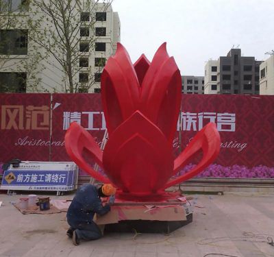 不锈钢广场红色花朵博鱼网页版