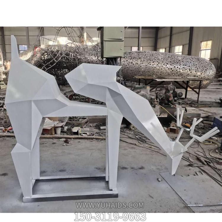 不锈钢博鱼网页版定制大型户外广场景观几何鹿博鱼网页版摆件