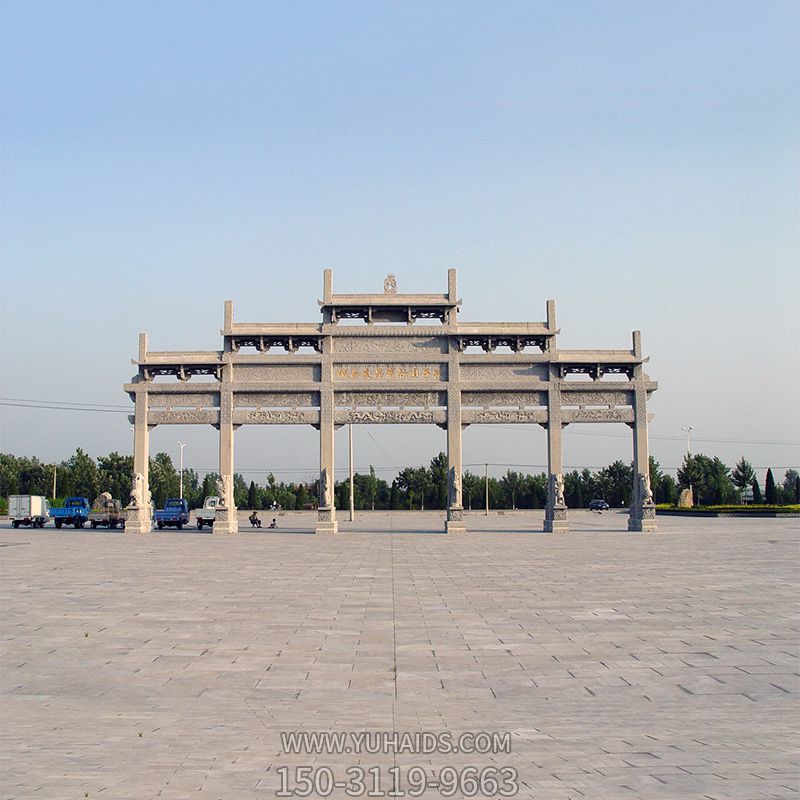 城市广场简易冲天式五门石雕牌坊博鱼网页版