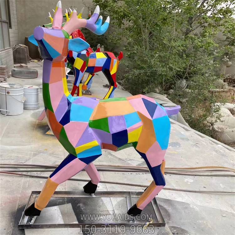 玻璃钢几何块面抽象梅花鹿彩绘博鱼网页版