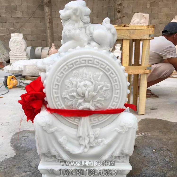 汉白玉雕刻牡丹小狮子抱鼓石庭院博鱼网页版摆件