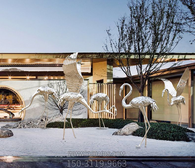 广场摆放不锈钢抛光火烈鸟博鱼网页版