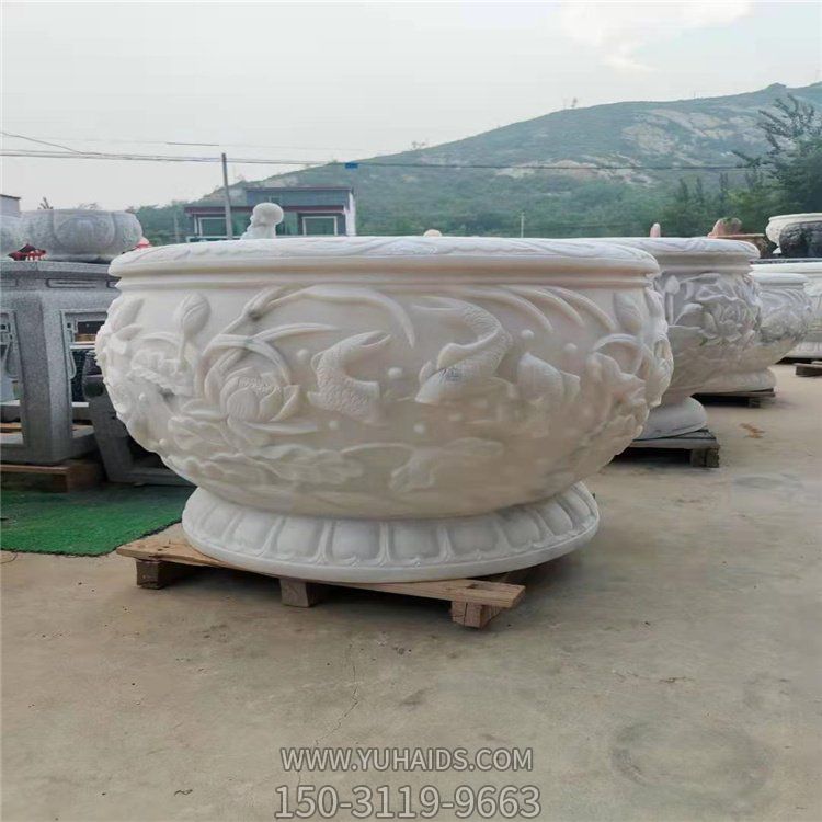 庭院摆放汉白玉雕刻鲤鱼花纹圆形水缸博鱼网页版