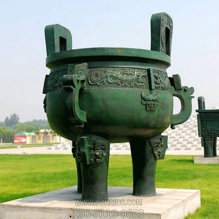 青铜鼎，两耳三足圆鼎景观博鱼网页版