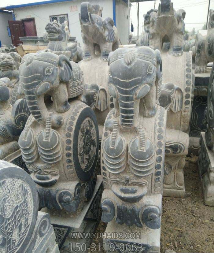 庭院门口摆放小象抱鼓石仿古青石门墩博鱼网页版