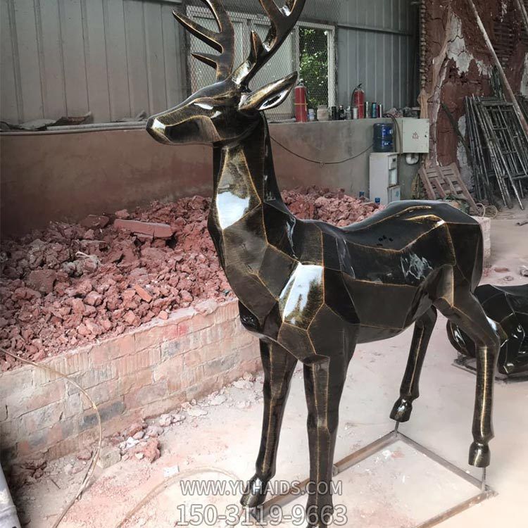 玻璃钢仿铜园林大型抛光园林户外动物摆件鹿博鱼网页版