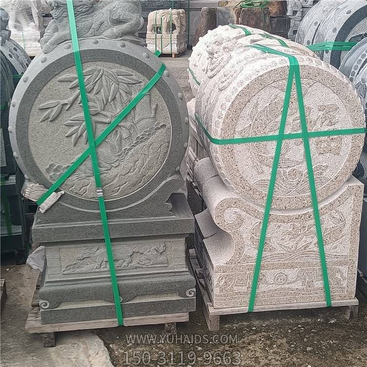 庭院门口摆放青石做旧雕花抱鼓石博鱼网页版