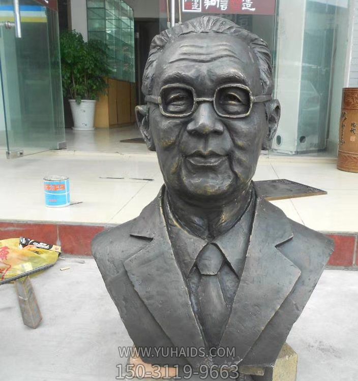 校园名人玻璃钢胸像人物博鱼网页版