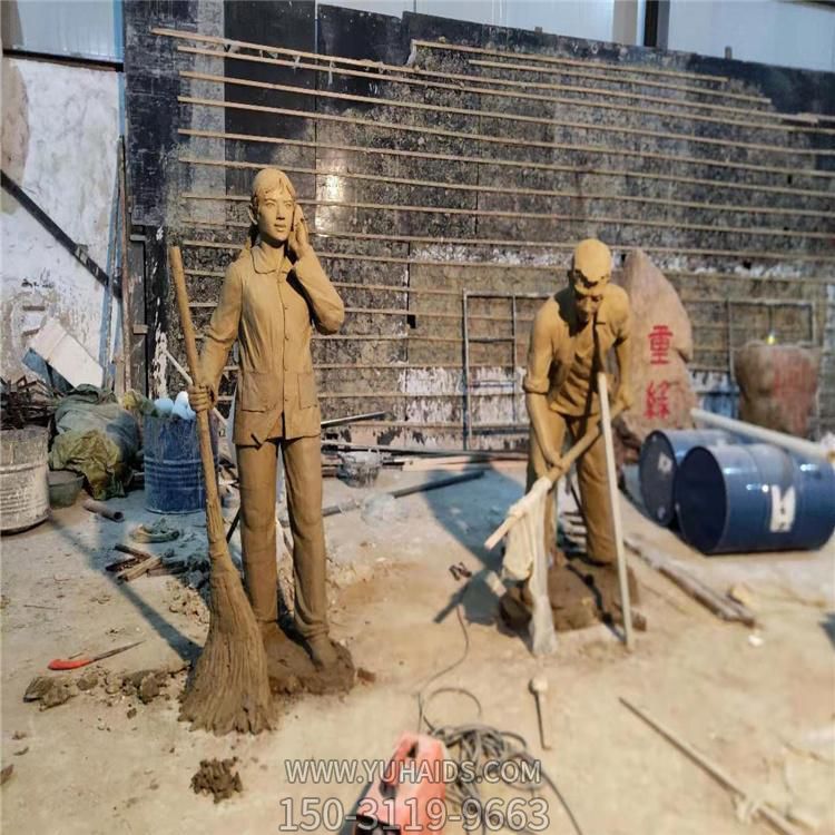 玻璃钢仿铜园林景观创意干活的人物景观博鱼网页版