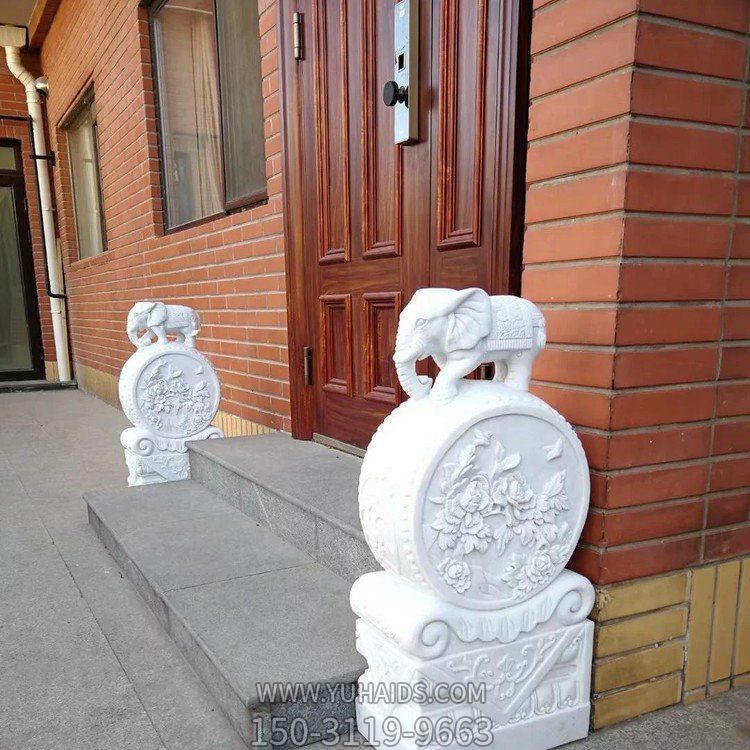 庭院门口摆放汉白玉浮雕小象抱鼓石摆件博鱼网页版