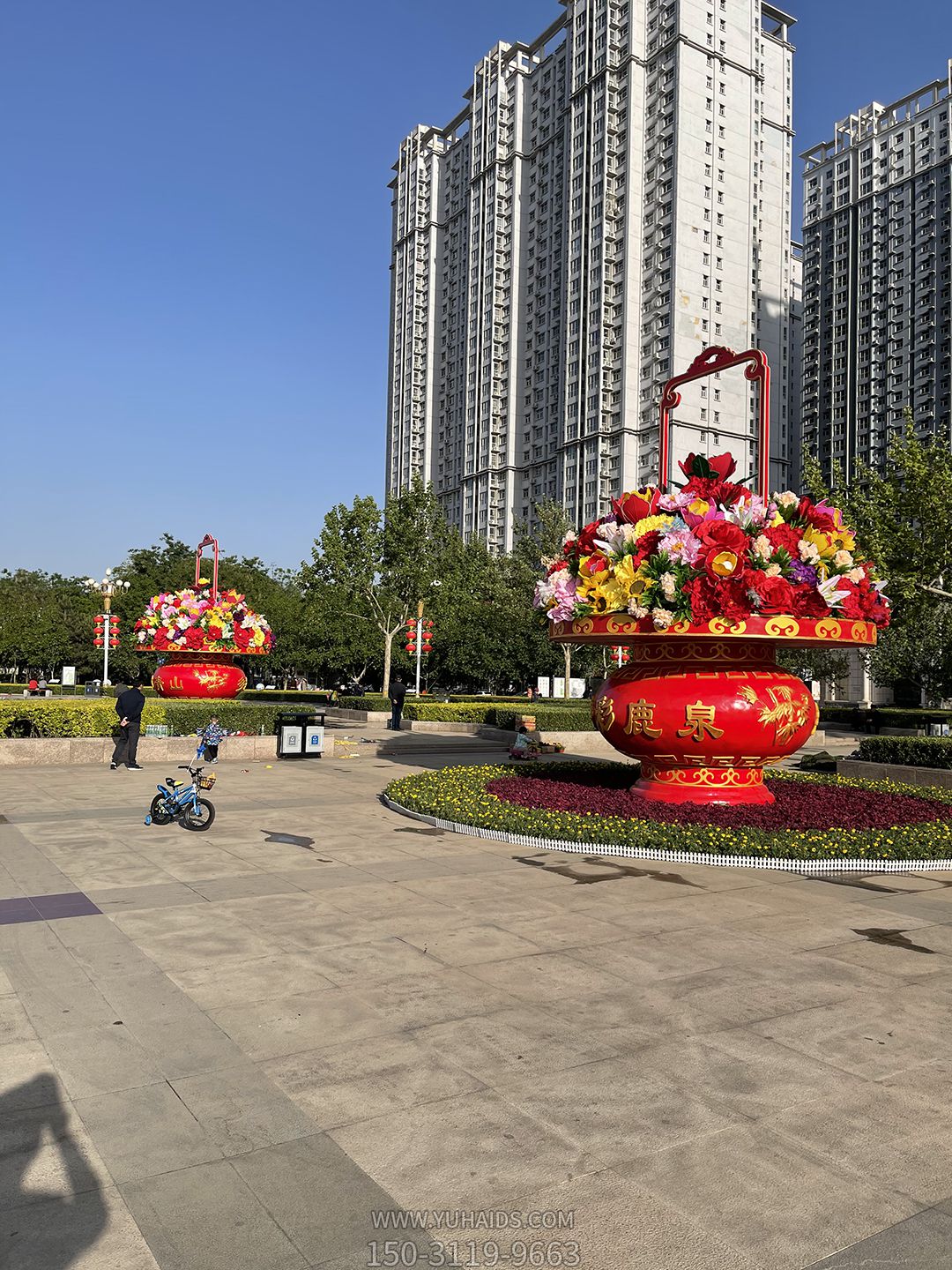 迎接国庆玻璃钢彩绘大花篮博鱼网页版