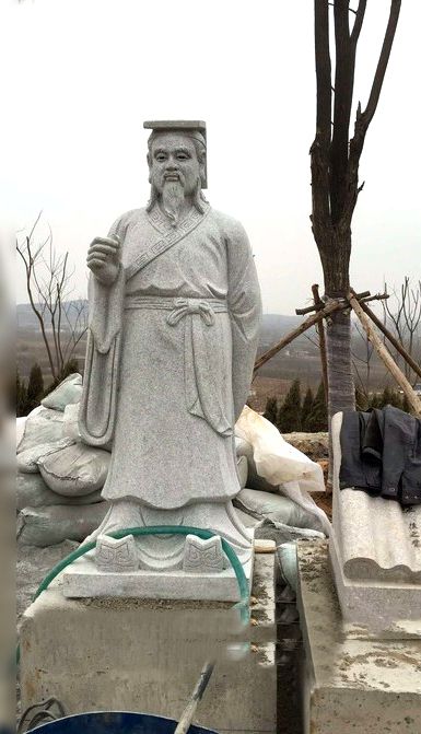 小区公园摆放唐朝著名书法家诗人柳公权大理石博鱼网页版像