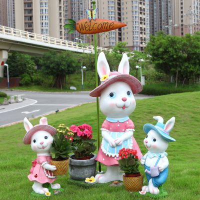 庭院草坪玻璃钢彩绘三只卡通可爱兔子博鱼网页版