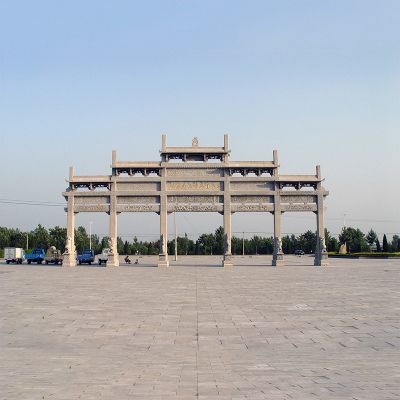城市广场简易冲天式五门石雕牌坊