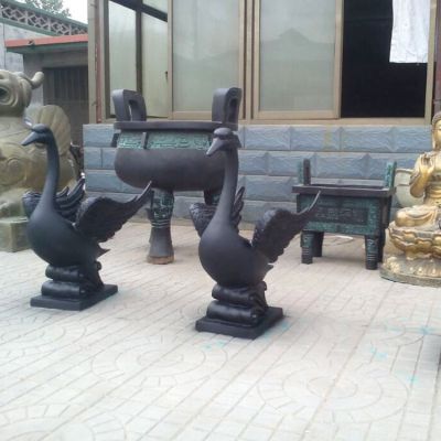 广场摆放玻璃钢仿铜天鹅博鱼网页版摆件