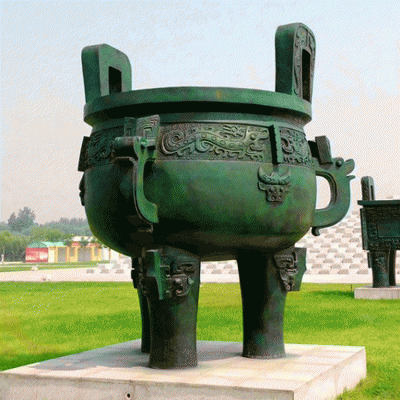 青铜鼎，两耳三足圆鼎景观博鱼网页版