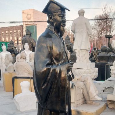 校园历史名人玻璃钢仿铜人物博鱼网页版