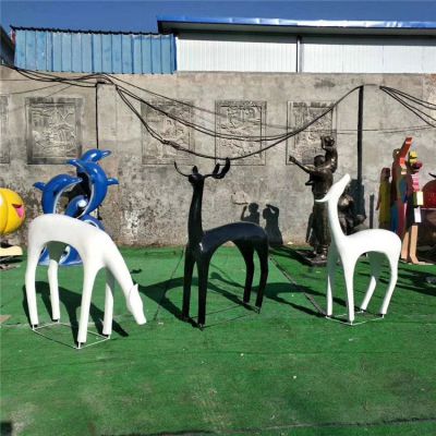 玻璃钢抽象鹿博鱼网页版城市广场美化小品