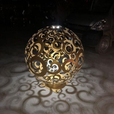 不锈钢镂空球博鱼网页版定制大型金属铁艺抽象发光水景广场景观摆件