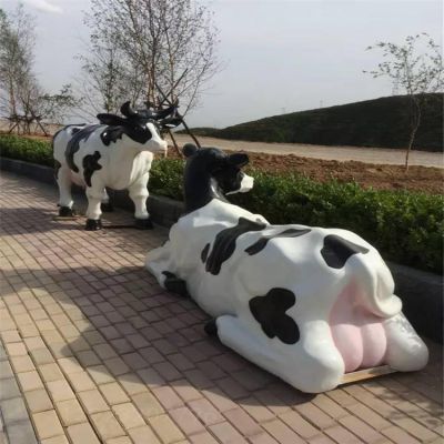 公园玻璃钢仿真大型奶牛博鱼网页版