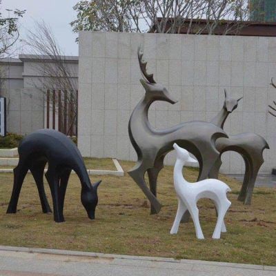 公园景点玻璃钢不锈钢抽象鹿草坪博鱼网页版摆件