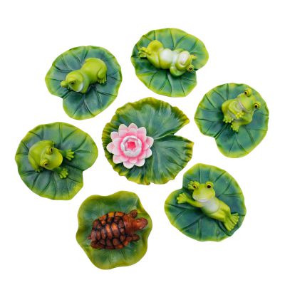 荷叶上姿态各异休息中的玻璃钢青蛙博鱼网页版